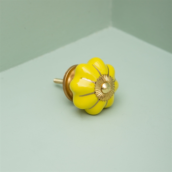 Yellow melon knob with gold
